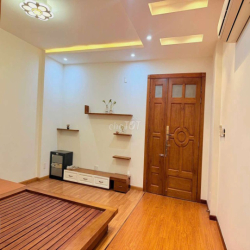 NHÀ 5X25M 1 TRỆT 3 LẦU FULL NỘI THẤT CAO CẤP