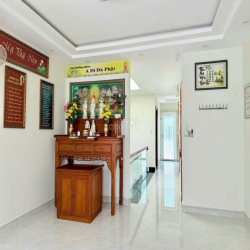 NHÀ 5X25M 1 TRỆT 3 LẦU FULL NỘI THẤT CAO CẤP