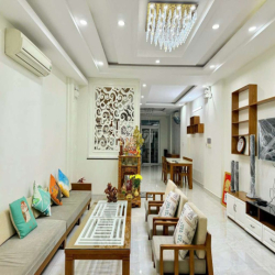 NHÀ 5X25M 1 TRỆT 3 LẦU FULL NỘI THẤT CAO CẤP