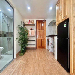 CHO THUÊ DUPLEX BAN CÔNG 40M2 NGAY CMT8 QUẬN 10