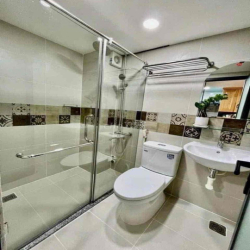 CHO THUÊ DUPLEX BAN CÔNG 40M2 NGAY CMT8 QUẬN 10