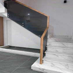 cho thuê nhà đẹp 4x20m , khu Tên Lửa
