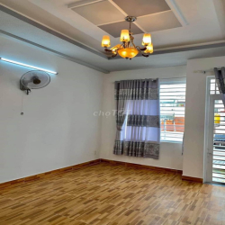 Cho thuê gấp nhà HXH 386/10A Lê Văn Sỹ, Phường 14, Quận 3.