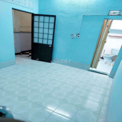 Cho Thuê Phòng Q3.rộng rãi. nội thất cửa sổ.tolet riêng 2tr7 3tr3