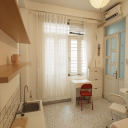 Phòng ban công riêng 28m2 khu vực Trần Não