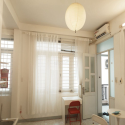 Phòng ban công riêng 28m2 khu vực Trần Não