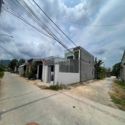 NHỈNH 2 TỶ - 100m2 - NGANG 5m - CĂN GÓC - HẺM XE HƠI QUAY ĐẦU