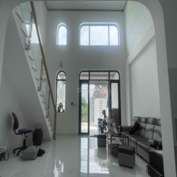 NHỈNH 2 TỶ - 100m2 - NGANG 5m - CĂN GÓC - HẺM XE HƠI QUAY ĐẦU