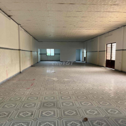 Cho thuê nhà rộng 200m2