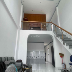 NHỈNH 2 TỶ - 100m2 - NGANG 5m - CĂN GÓC - HẺM XE HƠI QUAY ĐẦU