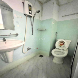 CHÍNH CHỦ CHO THUÊ PHÒNG CHDV Ở LẦU 1 CỬA SỔ LỚN FULL NT Ở CỘNG HOÀ