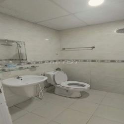 Căn hộ 3 phòng ngủ rất đẹp tại BLUE SKY quận 2 giá rất rẻ, 2toilet