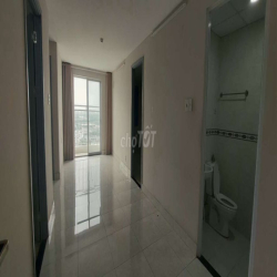Căn hộ 3 phòng ngủ rất đẹp tại BLUE SKY quận 2 giá rất rẻ, 2toilet