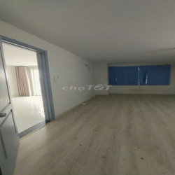 Căn hộ 3 phòng ngủ rất đẹp tại BLUE SKY quận 2 giá rất rẻ, 2toilet