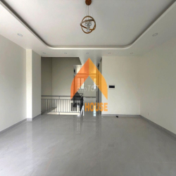 UNBOX VILLA MỚI XÂY TRUNG TÂM Q2 5PN CÓ THANG MÁY KDC MỚI GIÁ SIÊU TỐT