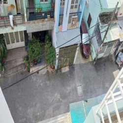 Cho thuê nhà 5pn 5wc P6