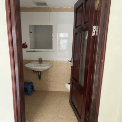 Cho Thuê Tầng 3 toà 532 Thuỵ Khuê, Tây Hồ, Hà Nội