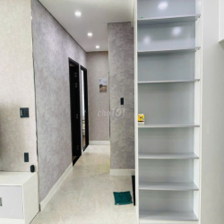 CHO THUÊ NHANH 2PN , NHÀ ĐẸP FULL NỘI THẤT,MIỄN PHÍ QUẢN LÍ.