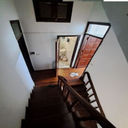 Cho Thuê Nhà Nguyên Căn Ngõ 25 Đặng Thùy Trâm, làm VP, Spa, Kinh doanh