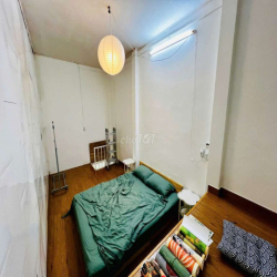 Cho thuê nhà nguyên căn.Đường Nguyễn Trãi Phường Nguyễn Cư Trinh. Q1