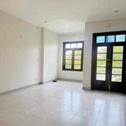 CHO THUÊ NHÀ 3PN MẶT TIỀN GẦN VÕ VĂN KIỆT