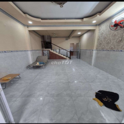 CHO THUÊ NHÀ 4 X 15M TRỆT LẦU 2PN 2VC MỚI ĐẸP Y HÌNH T