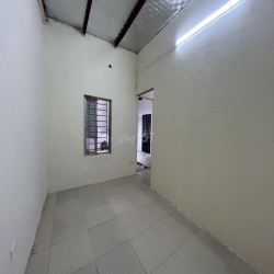 Cho thuê nhà riêng ở An Dương Vương, Phú Thượng, Tây Hồ 4,8tr/th