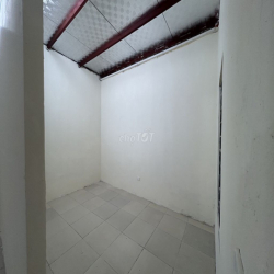 Cho thuê nhà riêng ở An Dương Vương, Phú Thượng, Tây Hồ 4,8tr/th
