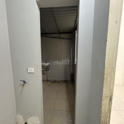 Cho thuê nhà riêng ở An Dương Vương, Phú Thượng, Tây Hồ 4,8tr/th
