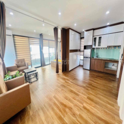 Ảnh thật giá thật - Căn hộ penhouse tầng cao khu vực Lạc Long Quân ở