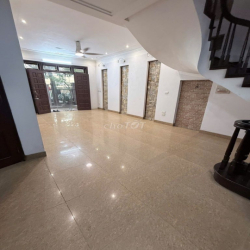 Cho thuê biệt thự làm cty, văn phòng, trung tâm...hoặc ở tại Mỹ Đình 2