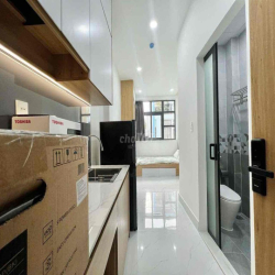 CHO THUÊ CĂN HỘ FULL NỘI THẤT GIÁ RẺ SIÊU THOÁNG NGAY BỜ KÈ HOÀNG SAQ3