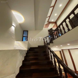 Cho thuê biệt thự làm cty, văn phòng, trung tâm...hoặc ở tại Mỹ Đình 2