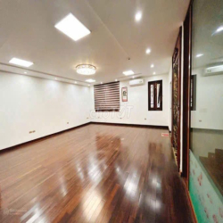 Cho thuê biệt thự làm cty, văn phòng, trung tâm...hoặc ở tại Mỹ Đình 2