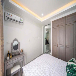 CHO THUÊ CĂN HỘ CAO CẤP 1PN NHÀ MỚI BAN CÔNG 40-55m2 NGAY BẾN THÀNH Q1
