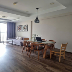 Căn hộ 2 phòng ngủ nội thất hiện đại 18 triệu