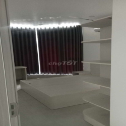 Tòa nhà mới xây 💯. 1 trệt 4 lầu. Q12