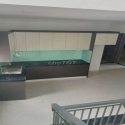 Tòa nhà mới xây 💯. 1 trệt 4 lầu. Q12