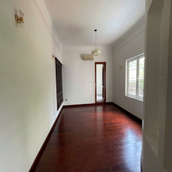 CHO THUÊ VILLA NGUYÊN VĂN PHÙ HỢP LÀM CHDV AIRBNB