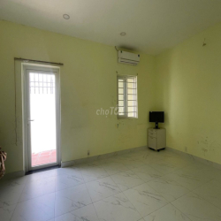 CHO THUÊ NHÀ NGUYÊN CĂN ĐỐI DIỆN TRUNG TÂM HÀNH CHÍNH QUẬN 2