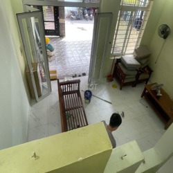 CHO THUÊ NHÀ NGUYÊN CĂN ĐỐI DIỆN TRUNG TÂM HÀNH CHÍNH QUẬN 2