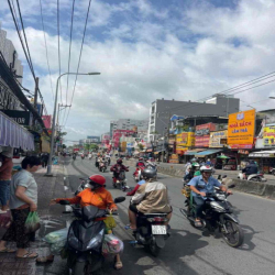 CHO THUÊ NHÀ MẶT TIỀN HUỲNH TẤN PHÁT 4x35m 40tr