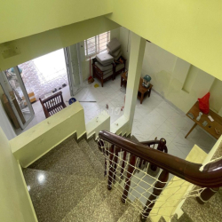 CHO THUÊ NHÀ NGUYÊN CĂN ĐỐI DIỆN TRUNG TÂM HÀNH CHÍNH QUẬN 2