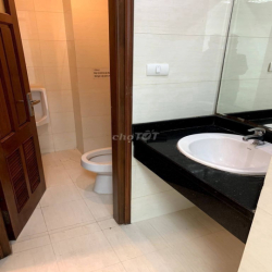 Cho thuê nhà mặt ngõ 210 đường Hoàng Quốc Việt,  80m2 x 2 tầng 1 hầm 