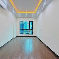 NHÀ MỚI  PHẠM VĂN ĐỒNG- XUÂN ĐỈNH –LÔ GÓC, 2 THOÁNG- Ô TÔ VÀO NHÀ