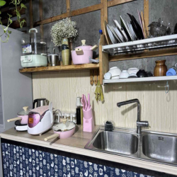 Cho thuê full lầu 3, mặt tiền, 2 phòng ngủ, đầy đủ tiện nghi.
