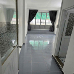 Cho Thuê Nhà 1/ Hẻm Xe Hơi Nguyễn Văn Công(4x10m) 2Lầu 2Pn.3WC 10tr