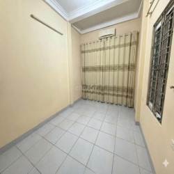 Cho thuê nhà căn góc 82 ngô quyền hà đông, 110m nhà 3 tầng, kinh doanh