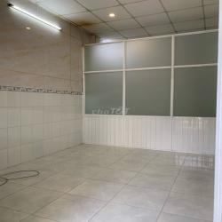Cho thuê nhà nguyên căn, nhà mới sạch sẽ, hợp đồng lâu dài.