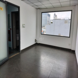 Văn phòng cho thuê gần sân bay T3,,105m2.lê văn huân.p13.tân bình